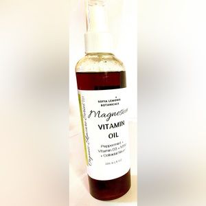 Peppermint Magnesium Oil with Vitamins . Excellent for Pain Relief